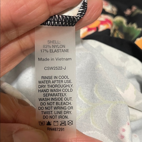 Johnny Was Ardy Floral Long Sleeve Surf Top - Picture 13 of 13